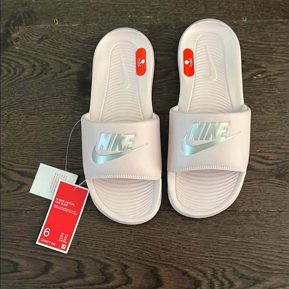 Nike Barely Rose/Metallic Silver Slides, brand new, never worn